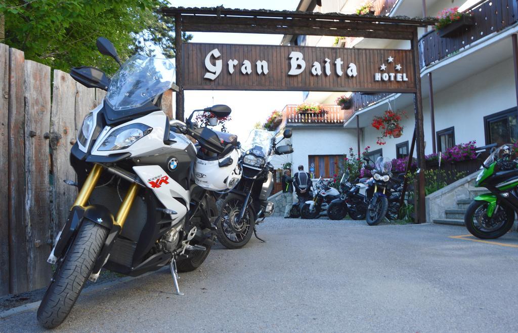 Hotel Gran Baita Oulx Exterior foto